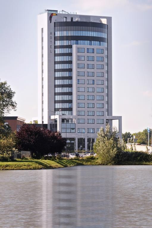 Van Der Valk Hotel Tiel Exterior photo